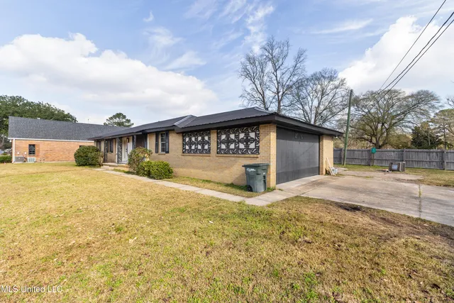 $234,900 | 1116 West Avenue, Columbia, MS 39429