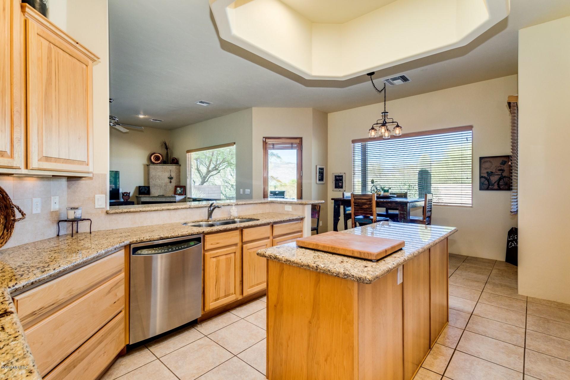 8695 South Triangle L Ranch Place Vail, AZ 85641 - Photo 9 of 47 Gallery Image 9