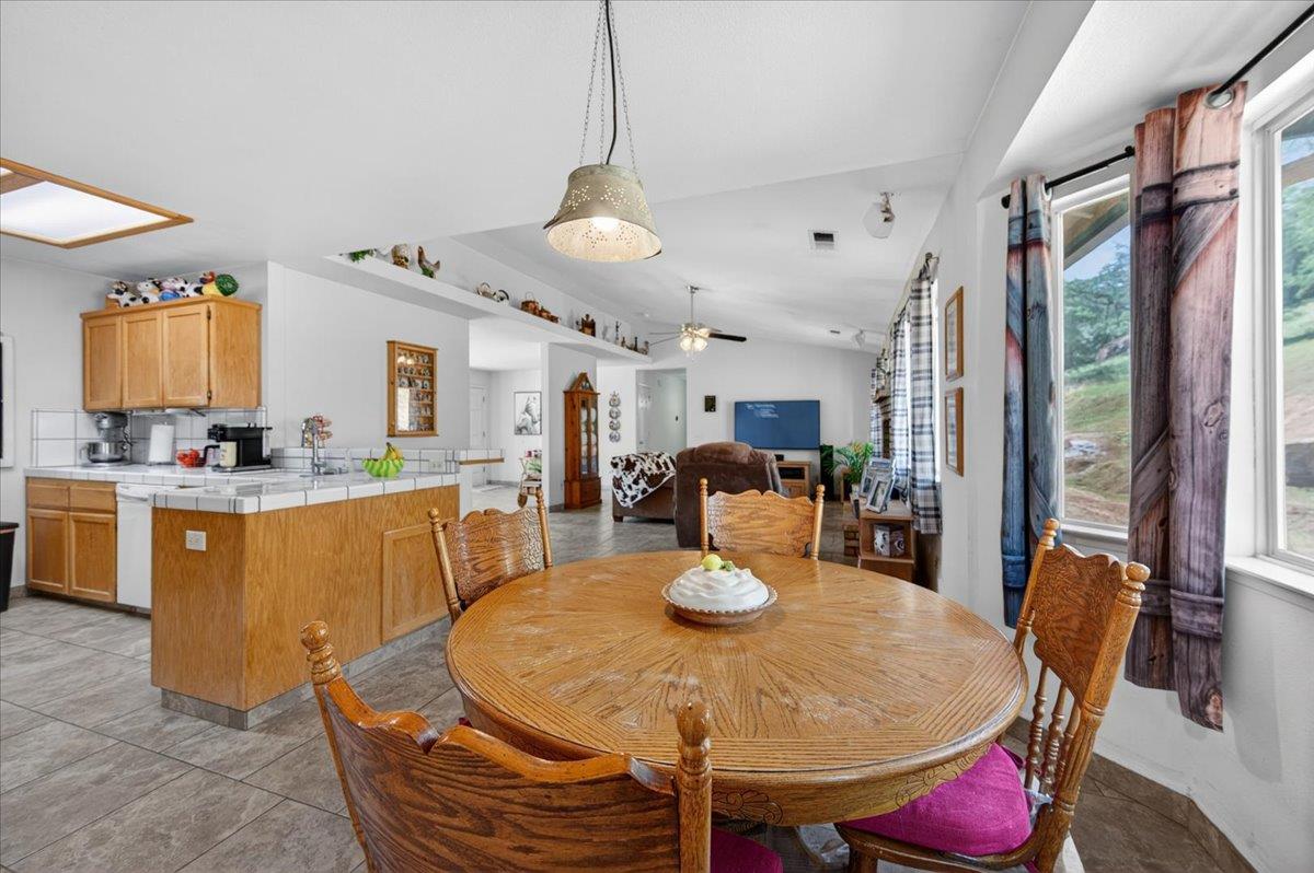 36209 Sand Creek Road Squaw Valley, CA 93675 - Photo 19 of 85