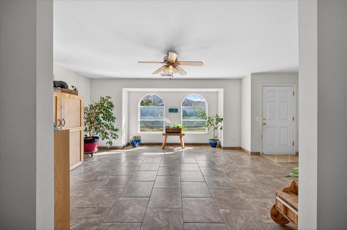 36209 Sand Creek Road Squaw Valley, CA 93675 - Photo 4 of 85