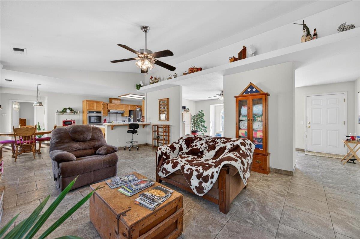 36209 Sand Creek Road Squaw Valley, CA 93675 - Photo 8 of 85