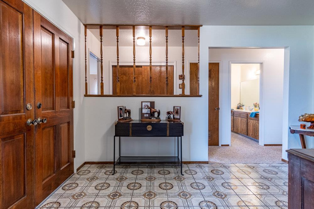60 Union Road Hollister, CA 95023 - Photo 3 of 28 Gallery Image 3