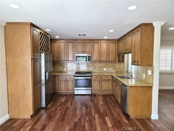$6,295 | 5339 Veloz Avenue, Tarzana, CA 91356