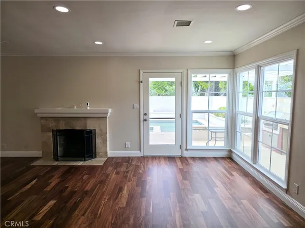 $6,295 | 5339 Veloz Avenue, Tarzana, CA 91356