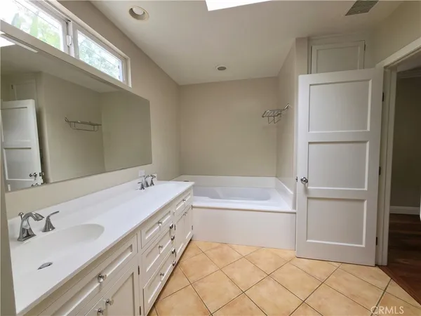$6,295 | 5339 Veloz Avenue, Tarzana, CA 91356