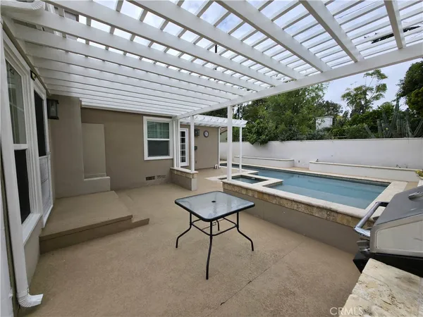 $6,295 | 5339 Veloz Avenue, Tarzana, CA 91356