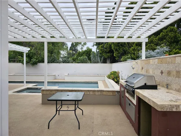 $6,295 | 5339 Veloz Avenue, Tarzana, CA 91356