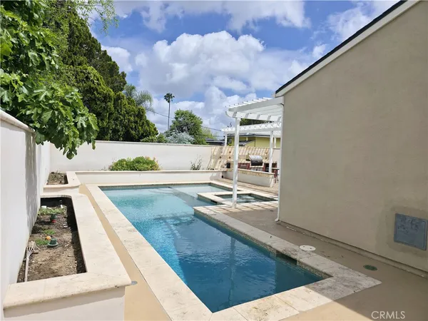 $6,295 | 5339 Veloz Avenue, Tarzana, CA 91356