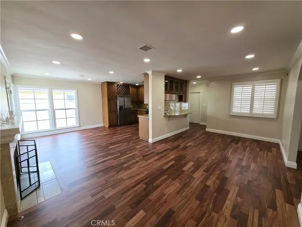 $6,295 | 5339 Veloz Avenue, Tarzana, CA 91356