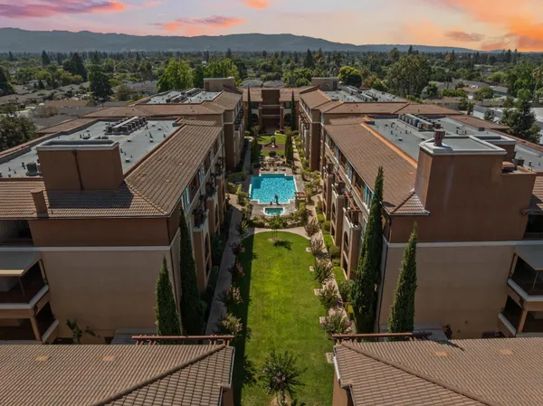 $589,000 | 801 South Winchester Boulevard, Unit 3206, San Jose, CA 95128