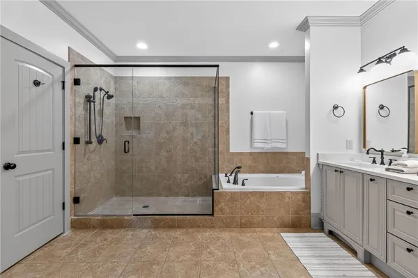 $750,000 | 125 Arbors Lane, Unit D, Eatonton, GA 31024