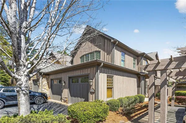 $750,000 | 125 Arbors Lane, Unit D, Eatonton, GA 31024