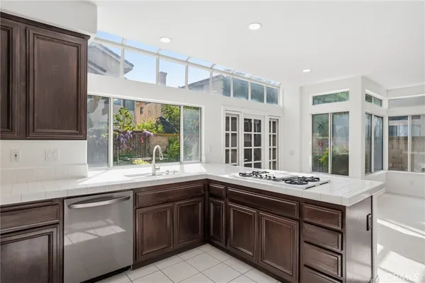 $1,750,000 | 9916 Fonte Road, Cypress, CA 90630