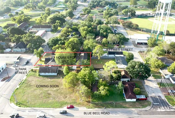 $625,000 | 1003 North Park Street, Brenham, TX 77833