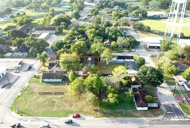 $625,000 | 1003 North Park Street, Brenham, TX 77833