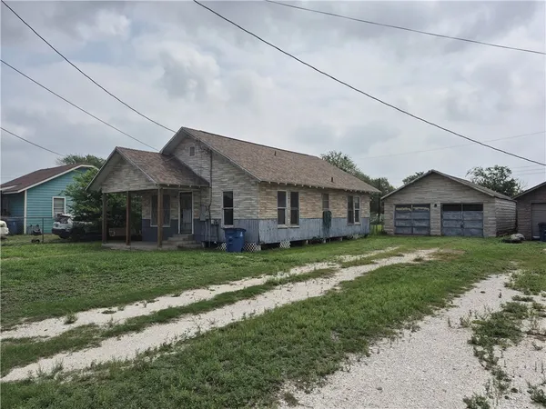 $89,000 | 202 North Gregory, Gregory, TX 78374