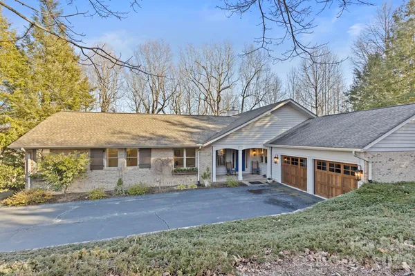 $795,000 | 103 Bellshire Drive, Flat Rock, NC 28731
