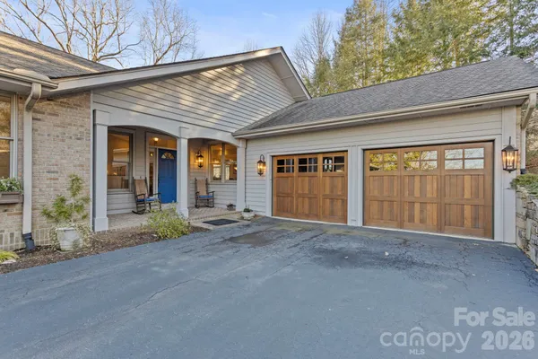 $795,000 | 103 Bellshire Drive, Flat Rock, NC 28731