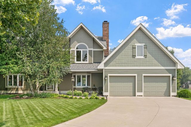 $685,000 | 5260 Lakeview Avenue, St. Paul, MN 55110