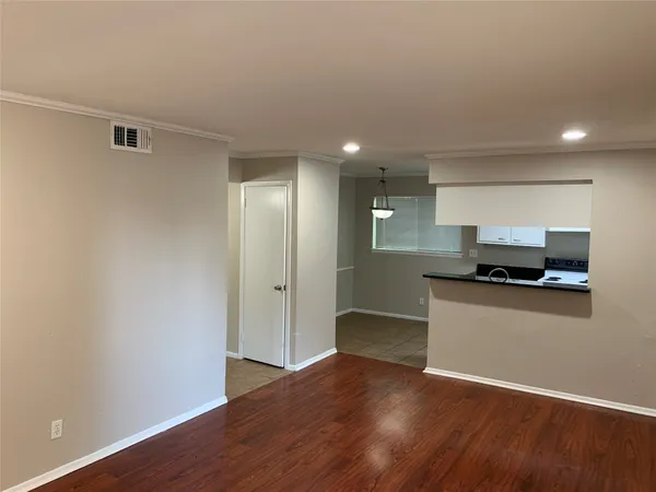 $1,195 | 1412 Hawthorne Street, Unit 6, Houston, TX 77006
