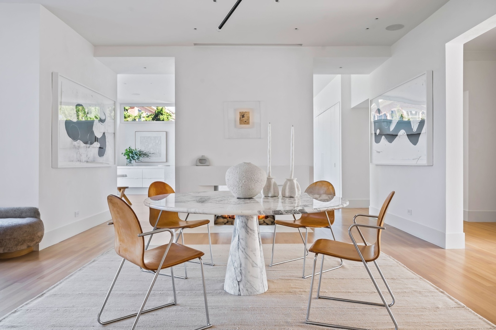219 Sheridan Road Kenilworth, IL 60043 - Photo 5 of 63 a dining room with furniture and wooden floor