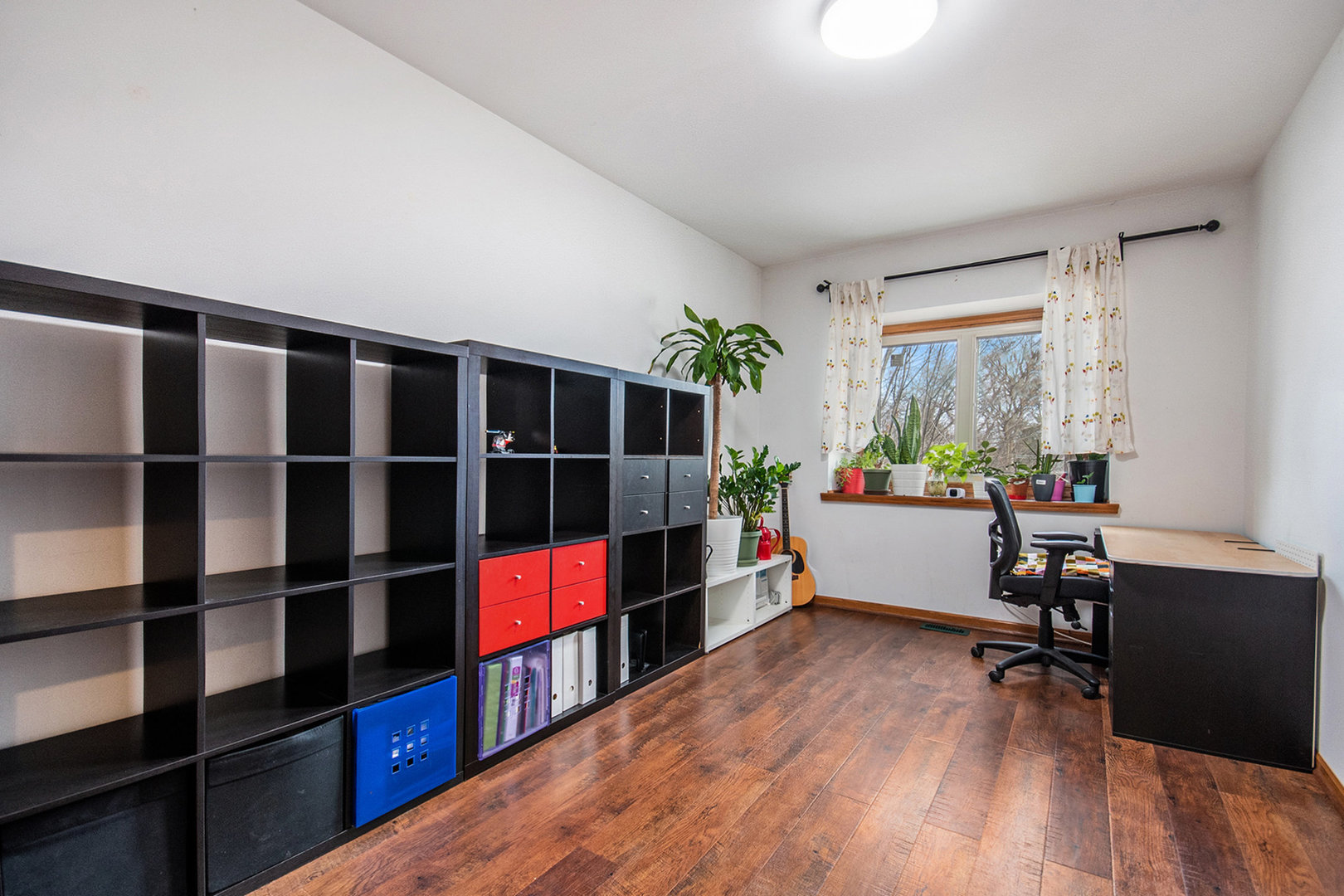 1008 Arbor Court Mount Prospect, IL 60056 - Photo 14 of 19 a room with furniture window and wooden floor