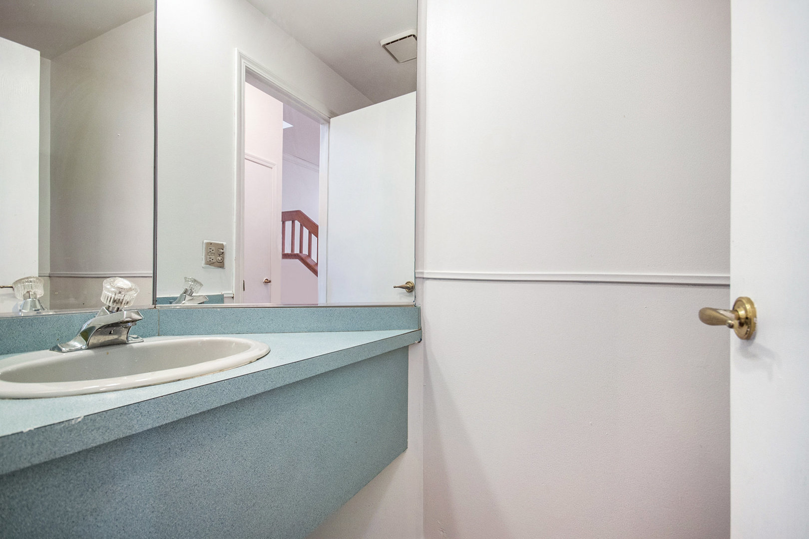 1008 Arbor Court Mount Prospect, IL 60056 - Photo 9 of 19 a bathroom with a sink and a mirror