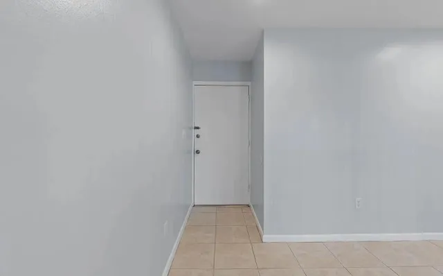 $1,375 | 408 Marshall Court, Unit 5, Fort Walton Beach, FL 32548