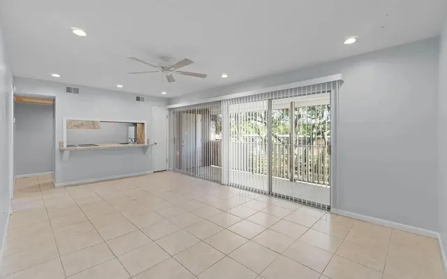 $1,375 | 408 Marshall Court, Unit 5, Fort Walton Beach, FL 32548