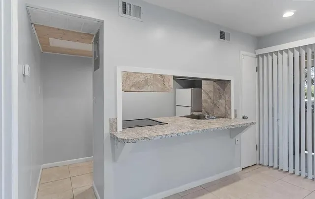 $1,375 | 408 Marshall Court, Unit 5, Fort Walton Beach, FL 32548