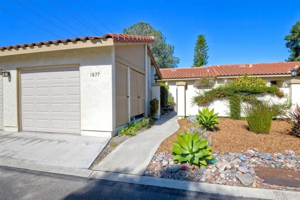 $3,400 | 1977 Ursina Place, Encinitas, CA 92024