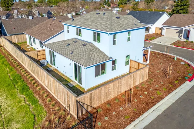 $575,000 | 8204 Caminata Lane, Carmichael, CA 95608