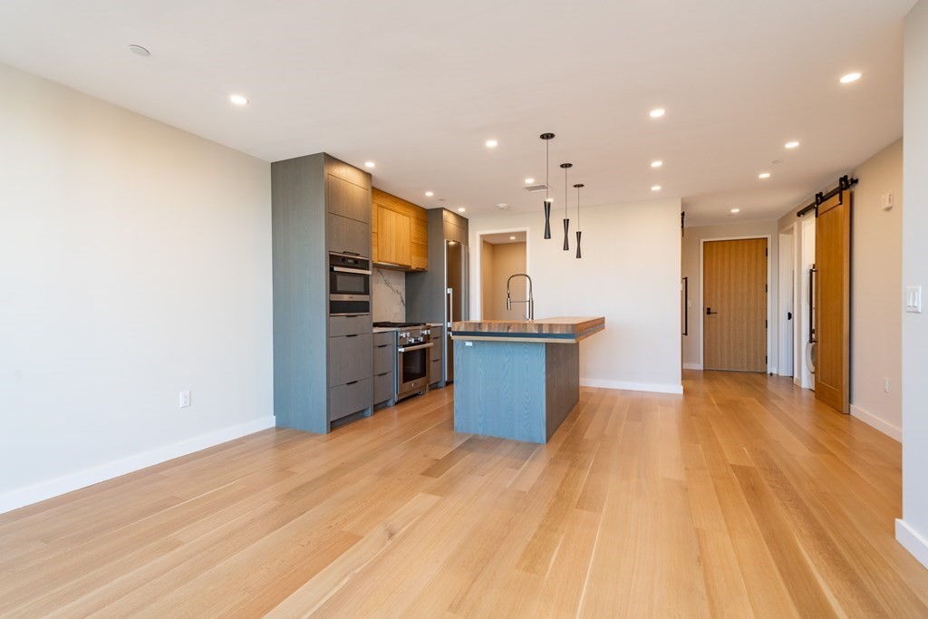 76 Wareham Street, Unit 6B Boston, MA 02118 - Photo 4 of 25