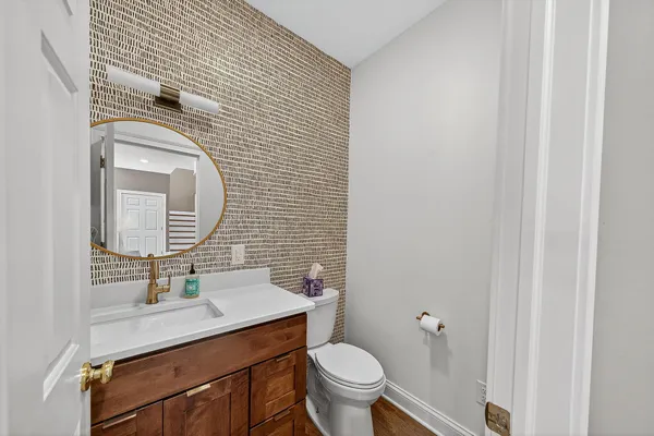 $985,000 | 29750 Edwards Way, Niles, MI 49120