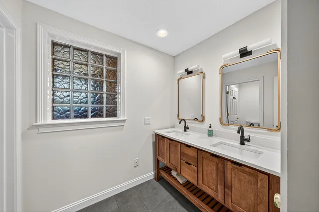 $1,125,000 | 29750 Edwards Way, Niles, MI 49120