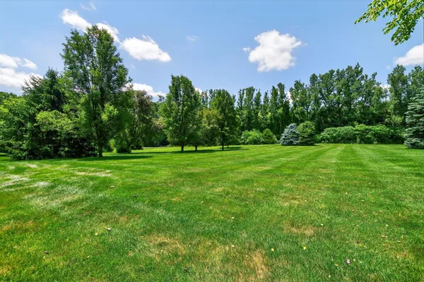 $985,000 | 29750 Edwards Way, Niles, MI 49120