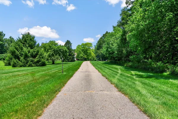 $985,000 | 29750 Edwards Way, Niles, MI 49120