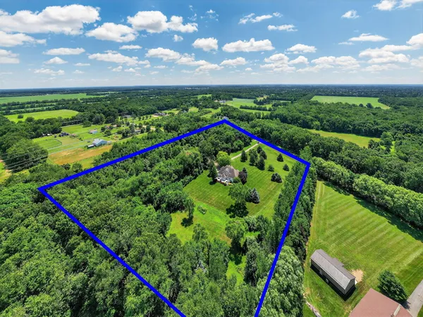 $985,000 | 29750 Edwards Way, Niles, MI 49120