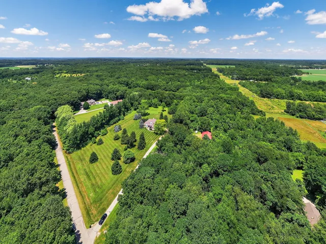 $1,125,000 | 29750 Edwards Way, Niles, MI 49120