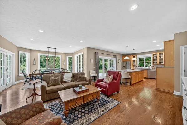 $985,000 | 29750 Edwards Way, Niles, MI 49120