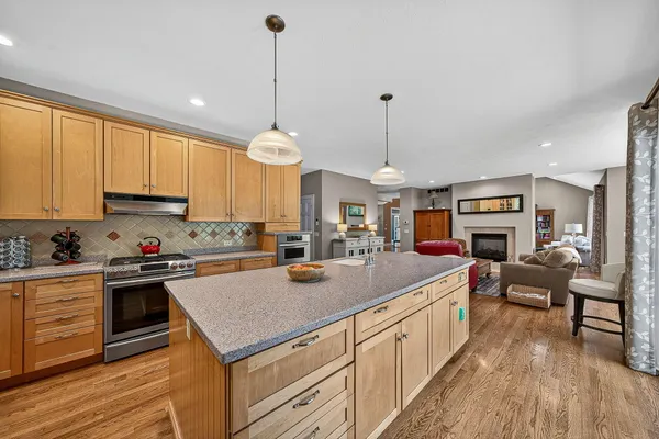 $985,000 | 29750 Edwards Way, Niles, MI 49120