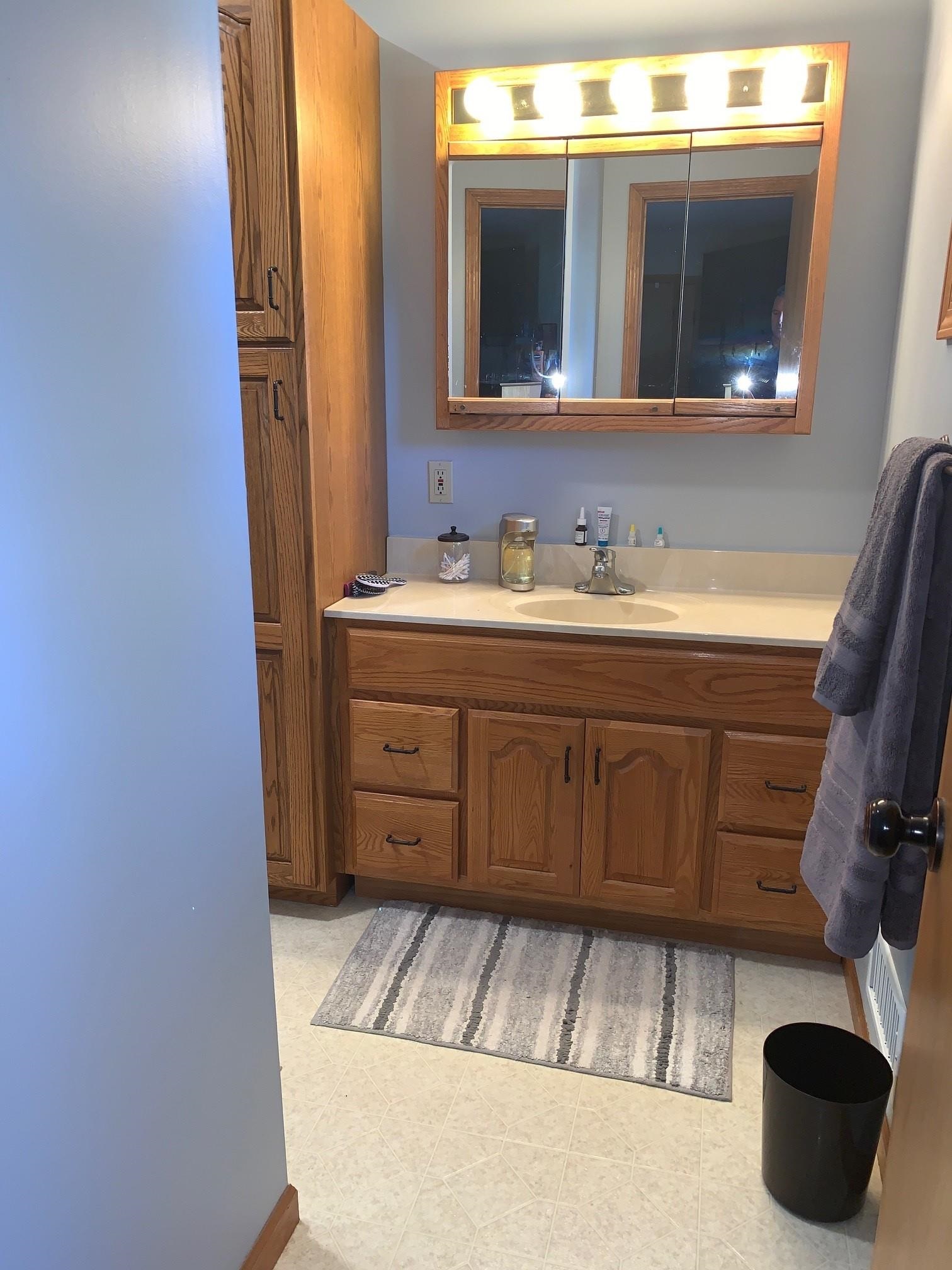 5913 East Fremont Road Shepherd, MI 48883 - Photo 25 of 40 1902117-24.JPG