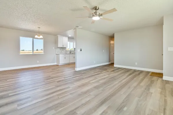 $750,000 | 34937 Avenue 13 1/2, Madera, CA 93636