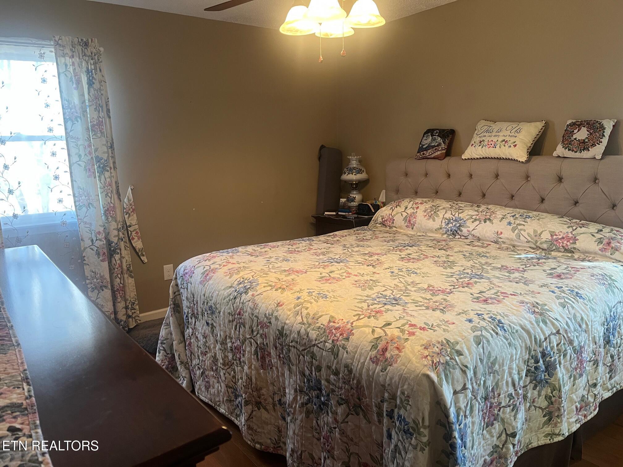 235 Parliament Road Harrogate, TN 37752 - Photo 19 of 29 Par 32