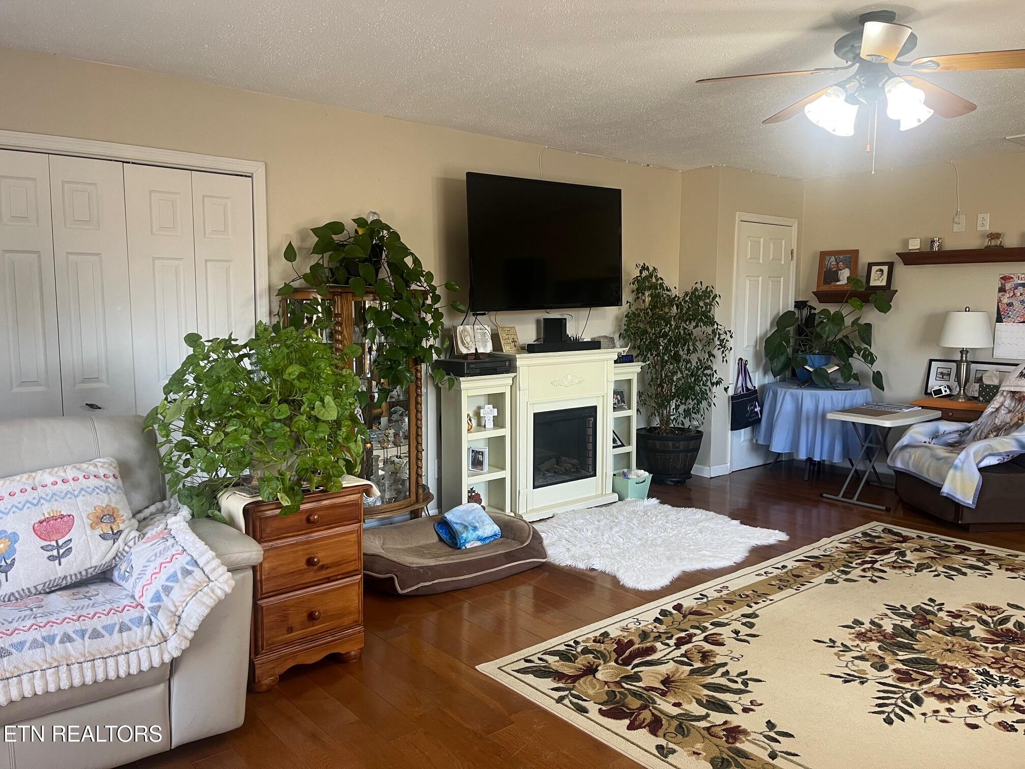 235 Parliament Road Harrogate, TN 37752 - Photo 23 of 29 Par 30