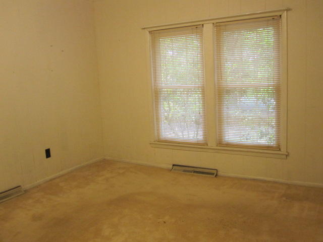 147 Charlie S Road Robbins, NC 27325 - Photo 14 of 24 364