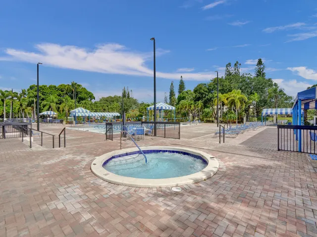 $289,000 | 4192 Carambola Circle South, Unit 2189, Coconut Creek, FL 33066