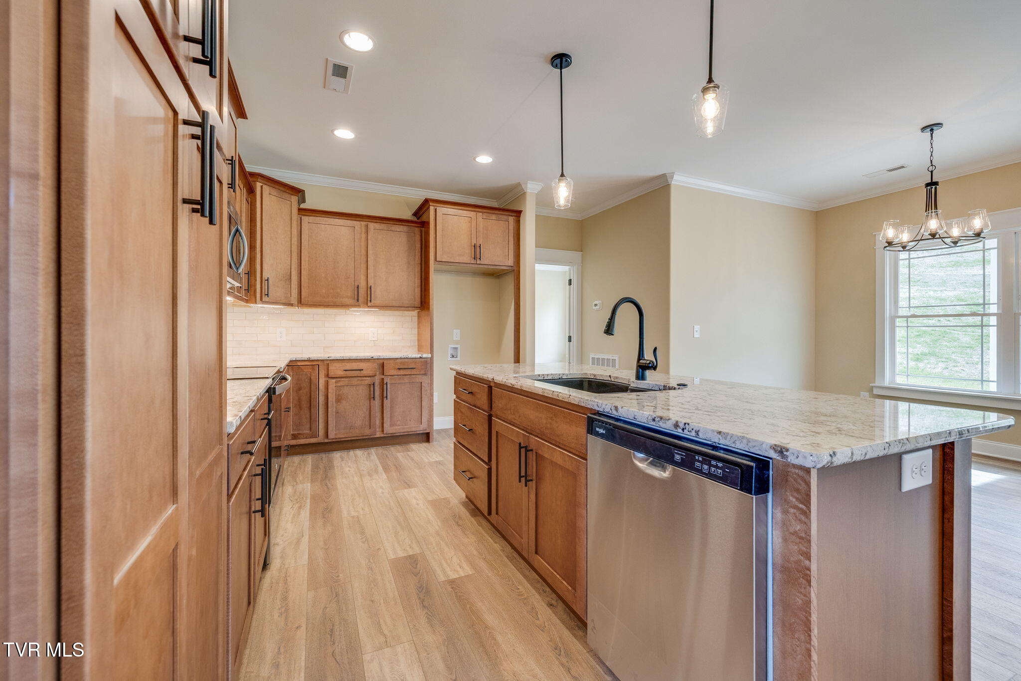 518 Middays Rest Jonesborough, TN 37659 - Photo 11 of 32 013