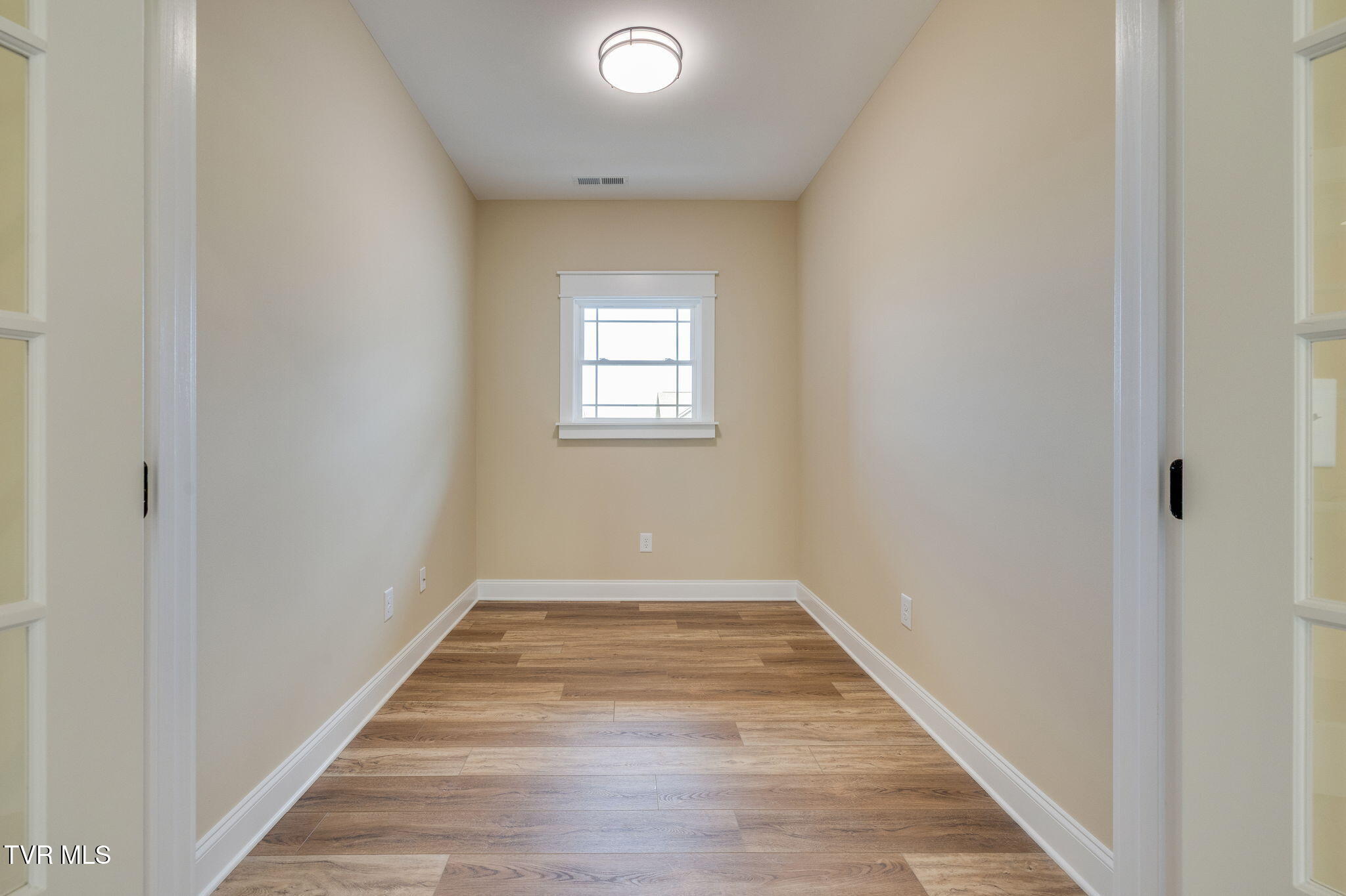 518 Middays Rest Jonesborough, TN 37659 - Photo 12 of 32 014