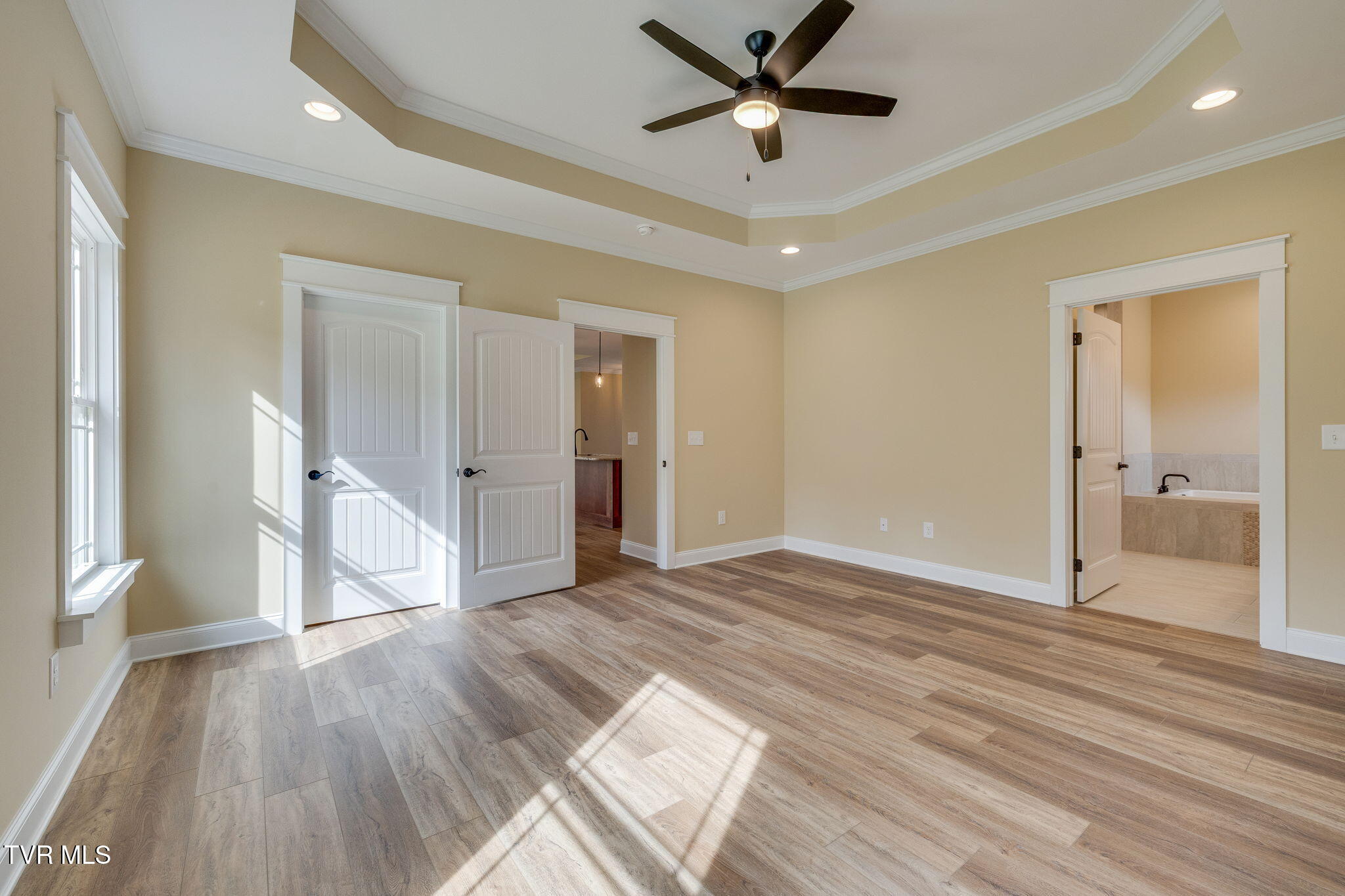 518 Middays Rest Jonesborough, TN 37659 - Photo 14 of 32 016